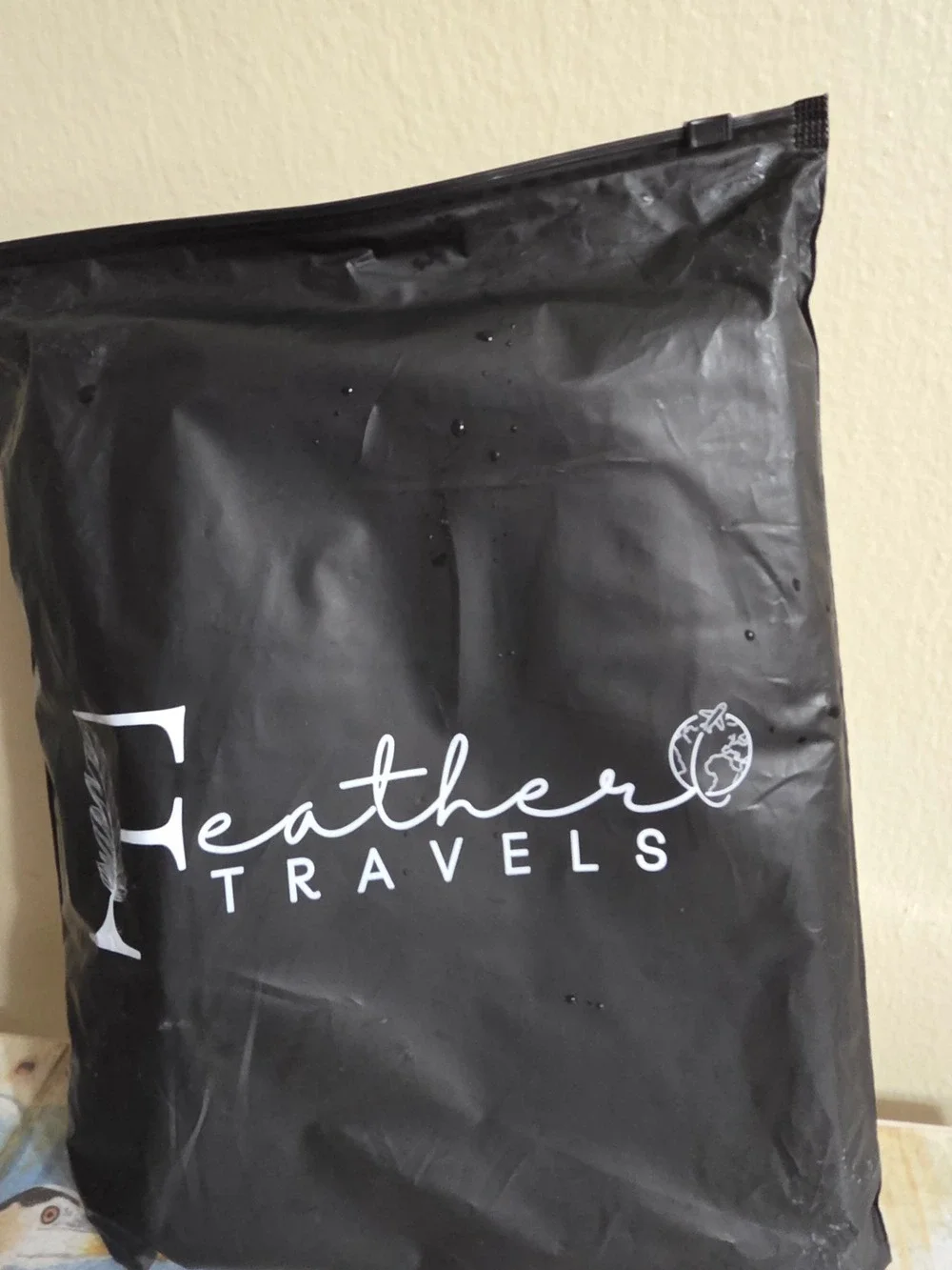 Black Garment Bag - Travel-Friendly Storage